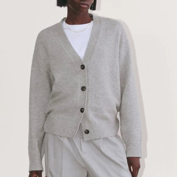 Everlane Cocoon Cardigan in Plush Cotton - Picture 1 of 6